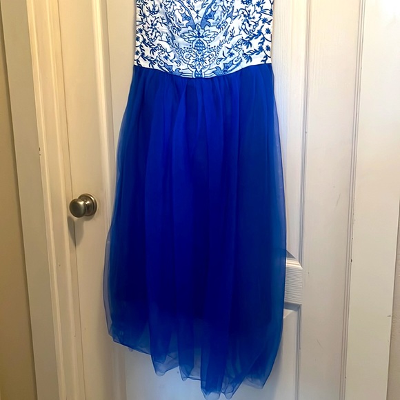 Fun spring or summer dress! - Picture 2 of 3